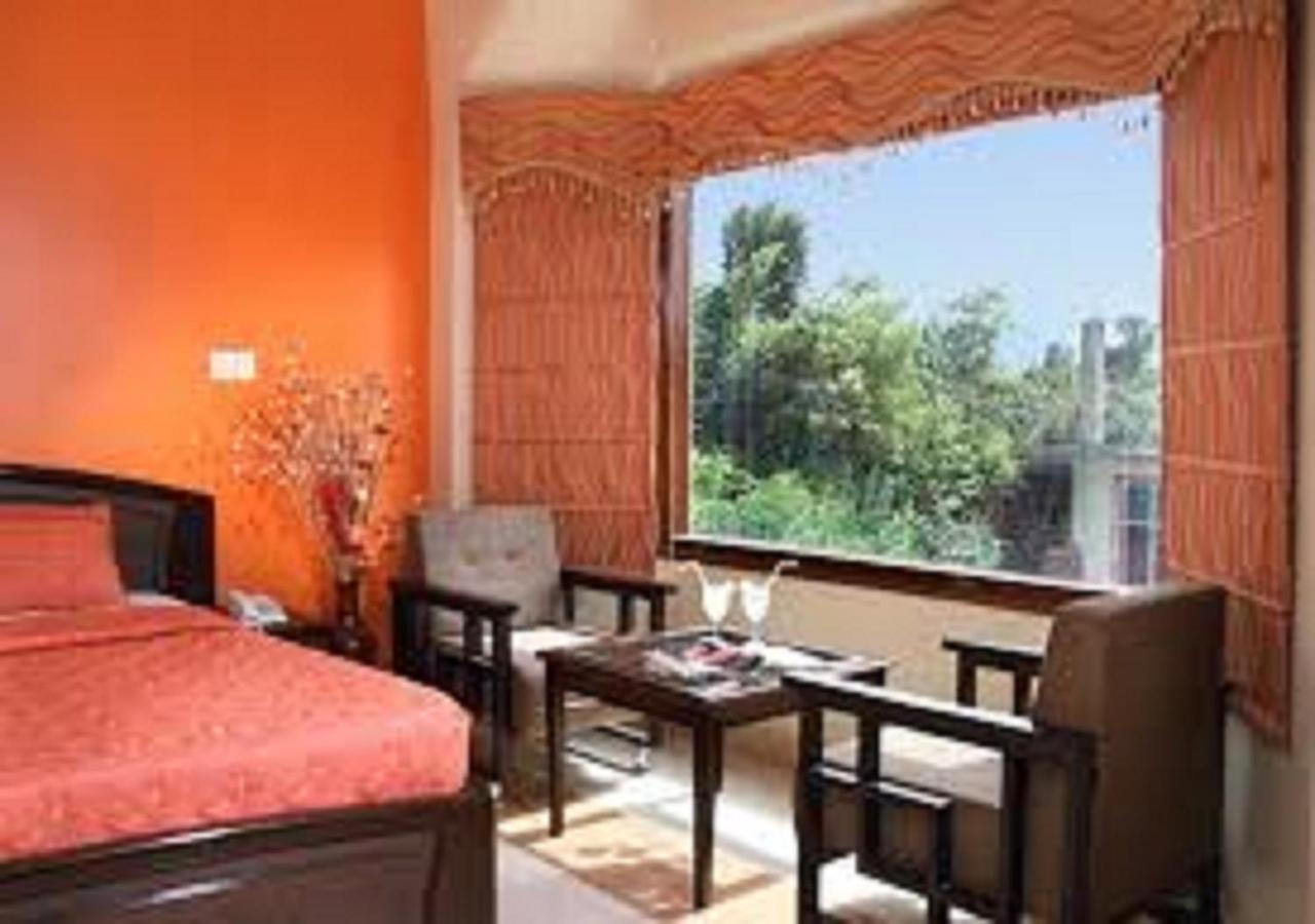 Polo Regency Hotell Sundarnagar Eksteriør bilde