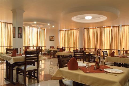 Polo Regency Hotell Sundarnagar Eksteriør bilde